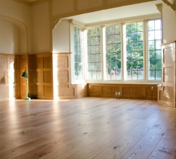 Pippy Oak Panelling 